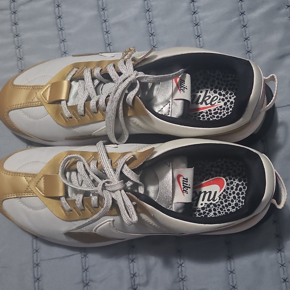 Nike White and Gold Low-Top Sneakers